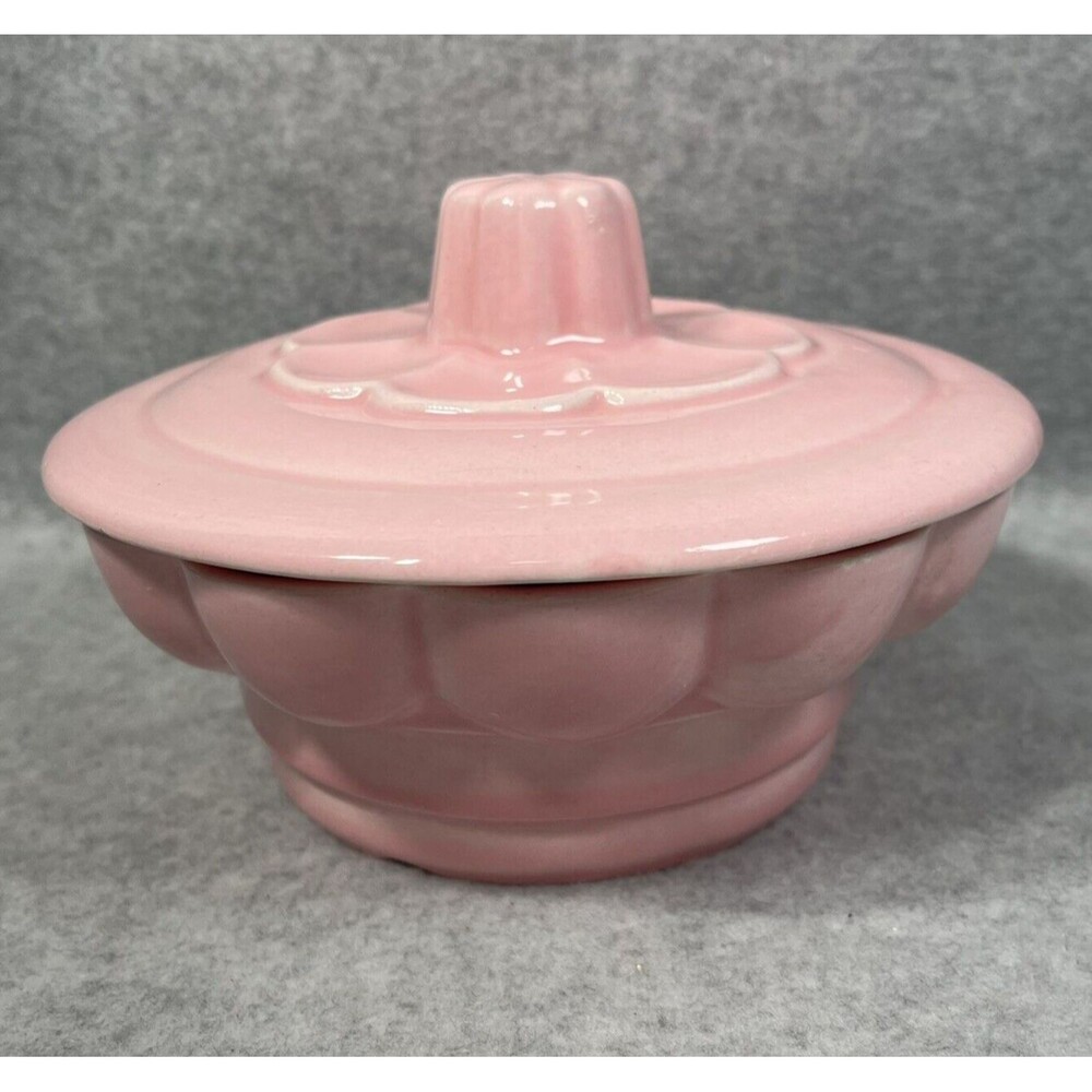 Vintage California Pottery‎ Pink Covered Dish 106  Mid Century Made in USA 1960s